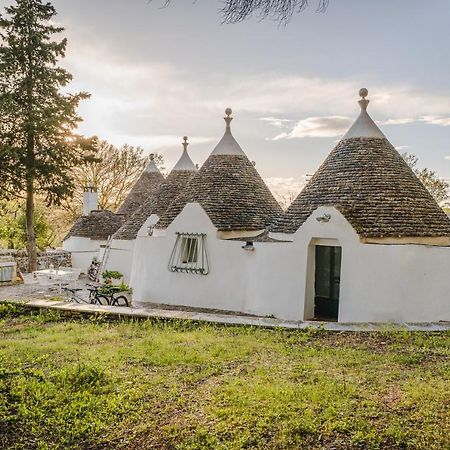 19 Secolo - Trulli Con Foresta, Bici E Barbecue Cisternino Exteriér fotografie