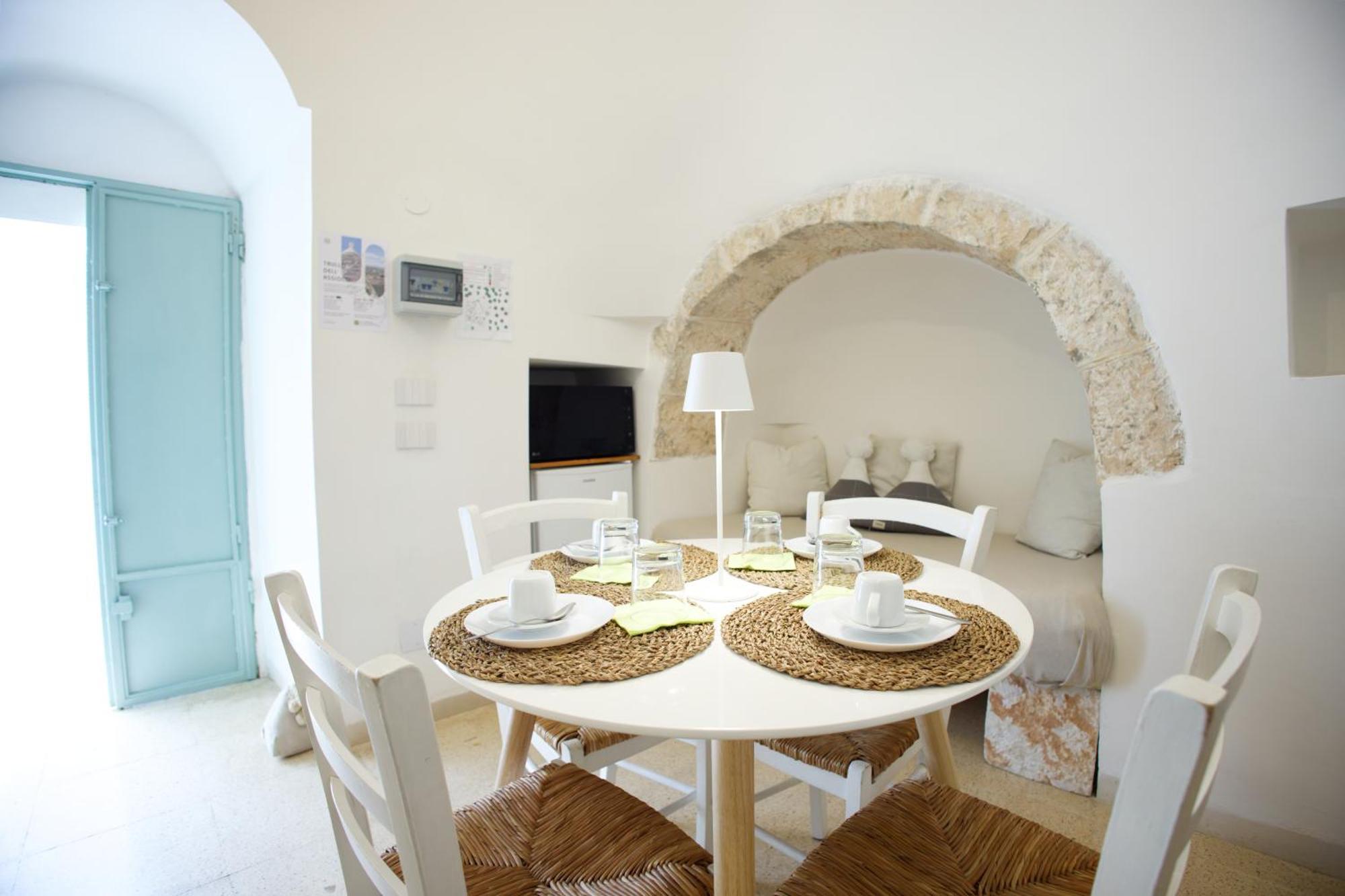 19 Secolo - Trulli Con Foresta, Bici E Barbecue Cisternino Exteriér fotografie